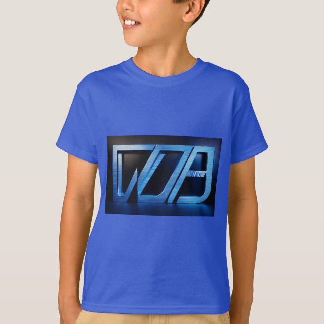Camiseta Fierce Visa Logo Art sobre fondo negro y azul- (Anverso)