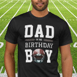 Camiseta Fiesta de cumpleaños de fútbol<br><div class="desc">Presentamos nuestra exclusiva camiseta "Papá del niño de cumpleaños", una orgullosa proclamación de amor y celebración en línea con el espectáculo de fútbol del 'Primer Año Abajo'. Esta camiseta no es solamente un accesorio —es una insignia de honor que le permite a todos saber quién es realmente el mayor admirador...</div>