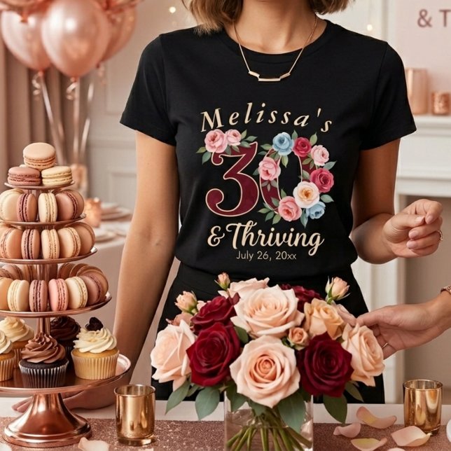 Camiseta fiesta de cumpleaños número 30 chic floral (Subido por el creador)