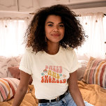 Camiseta Fiesta de soltera retro de los años 70 deslucida y<br><div class="desc">Este diseño presenta una vibrante atmósfera de los años 70 con flores retro enganchadas,  hongos y anillos. Vea toda la colección para ver más elementos coincidentes.</div>