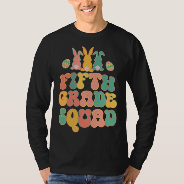 Camiseta Fifth Grad Squad Teacher  Retro Groovy Easter Bunn (Anverso)