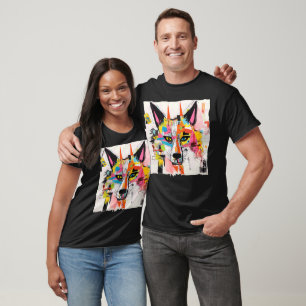 Camiseta Figura de lobo PINTADA que se encuentra con el est