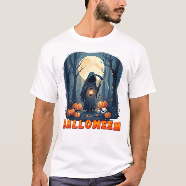 Camiseta Figura encapuchada sosteniendo linterna (Anverso)
