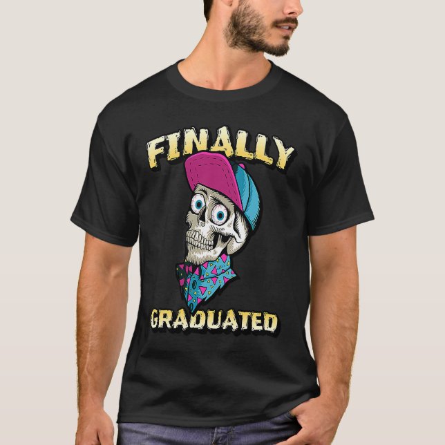Camiseta Finally graduated Skull  graduation (Anverso)