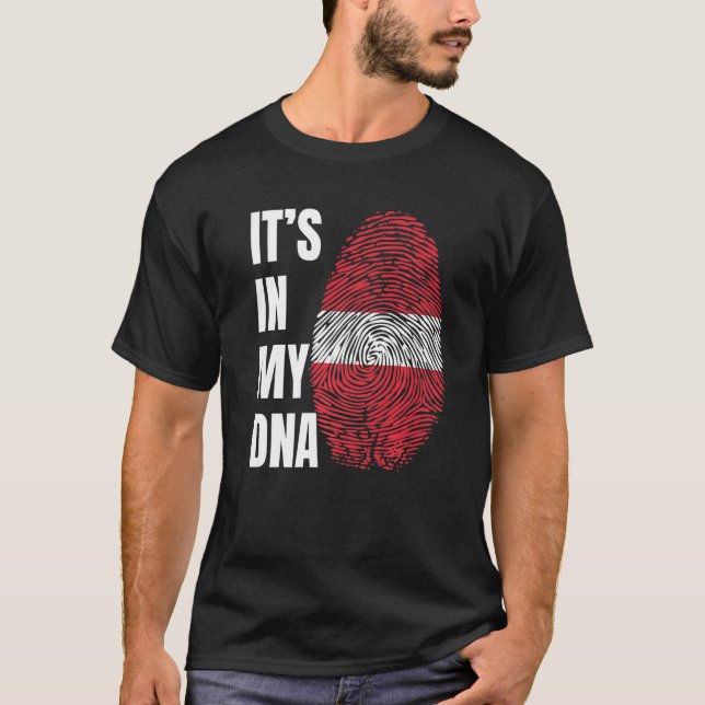 Camiseta Fingerprint DNA Biometry Latvia Flag   (Anverso)