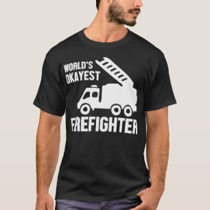 Camiseta Firefighter Funny Gift World's Okayest Firefighte