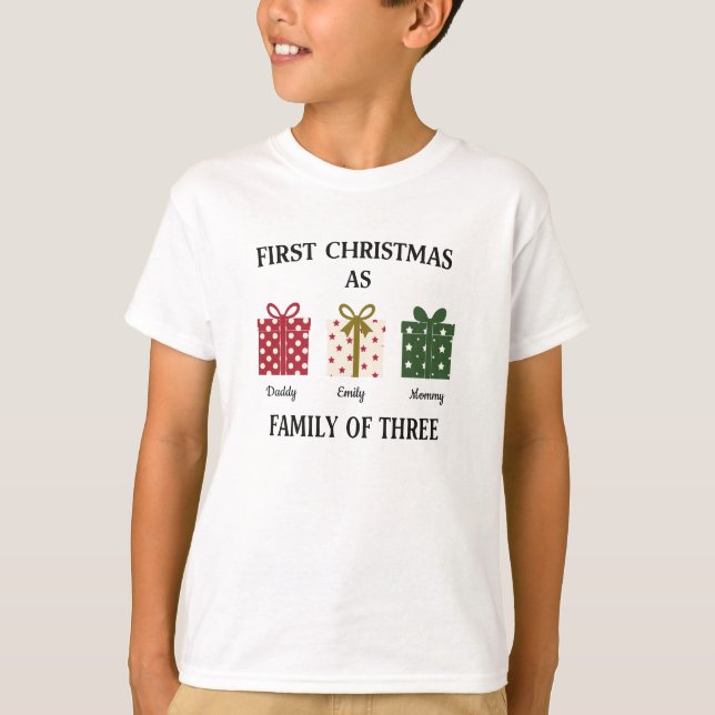 Camiseta First Christmas as Family of Three Gift (Anverso)