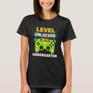 Camiseta First Day of Kindergarten Level Unlocked Back To S