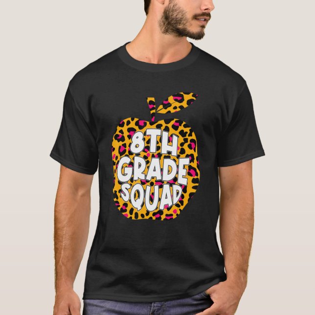 Camiseta First Day School 8th Grade Squad Leopard Back Scho (Anverso)