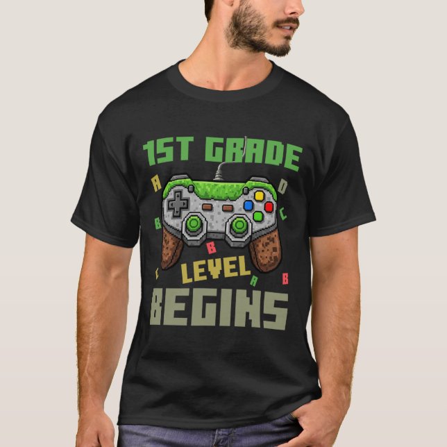 Camiseta First Grade Level Begins Gamer Boys Kids Ck To Sch (Anverso)