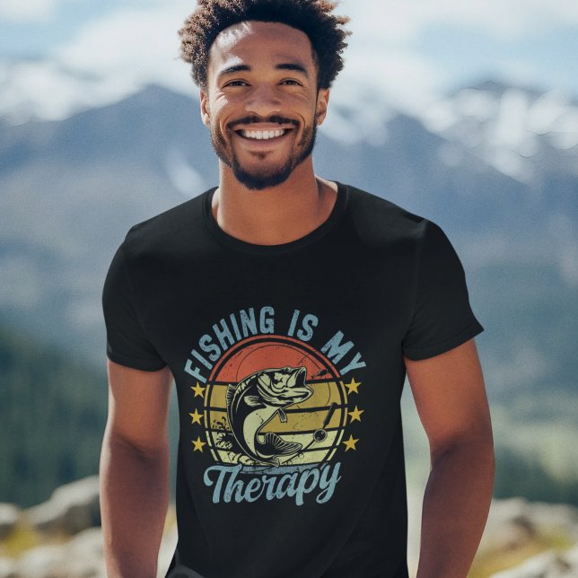 Camiseta Fishing Is My Therapy - Funny Fishing  (Subido por el creador)