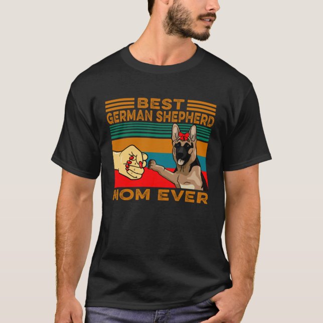 Camiseta Fist Bump Best German Shepherd Mom Ever (Anverso)