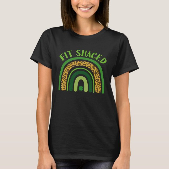 Camiseta Fit Schaced Drunk  St Patrick s Day Bar Crawl Drin (Anverso)