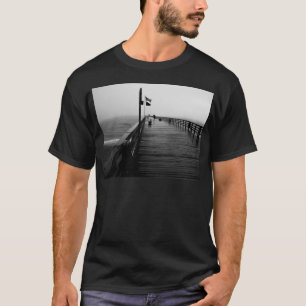 Camiseta Flagler Beach Pier Fotografía en blanco y negro