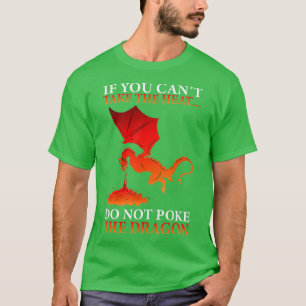 Camiseta Flame de dragón de GuaySpewing Flying Mythature