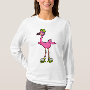 Camiseta Flamingo como patinador con patines y casco