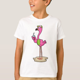 Camiseta Flamingo con gafas de sol y gorra