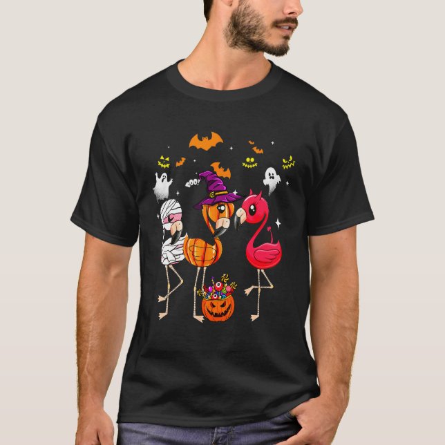 Camiseta Flamingo Feliz Halloween Calabaza Mami Bruja (Anverso)