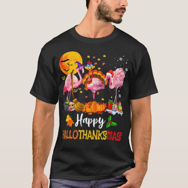 Camiseta Flamingo Happy HalloThanksMas Halloween Thanksgivi (Anverso)