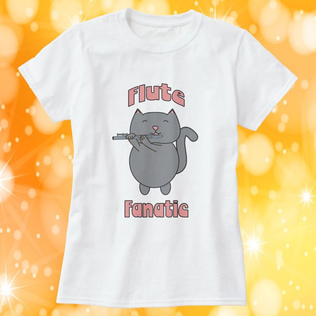 Camiseta Flauta Fantástica Gato Gris Rosa (A tshirt with a gray cat playing the flute and the words "Flute Fanatic" in pink.)