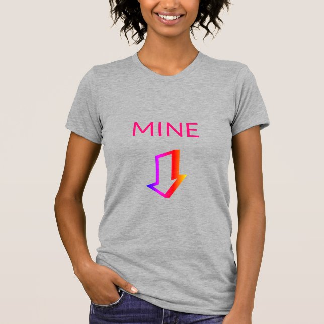 Camiseta Flecha de escritura a mano rosa para la elección g (Anverso)