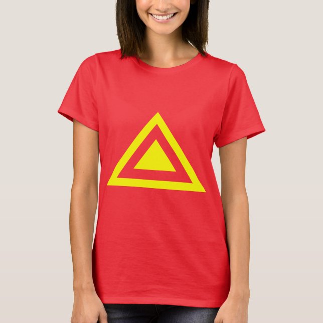 Camiseta Flecha triangular 01 (Anverso)