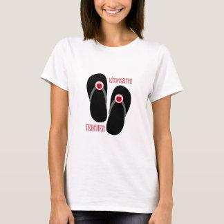 Camiseta Flips-flopes rojos de Apple del maestro de jardín