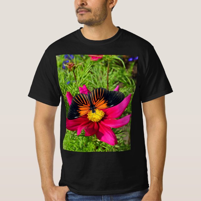 Camiseta flor de aster mexicano con una mariposa Doris Long (Anverso)