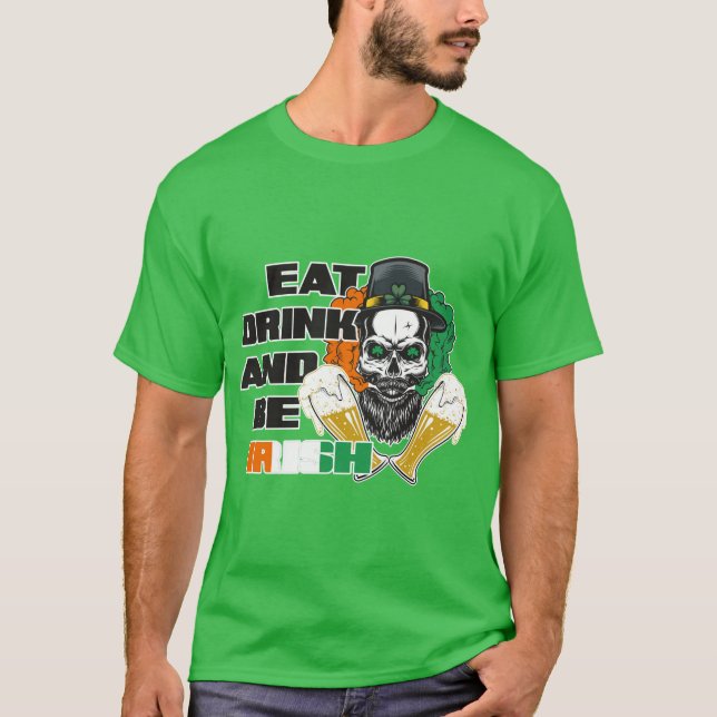 Camiseta Flor de cráneo irlandesa bebiendo cerveza (Anverso)