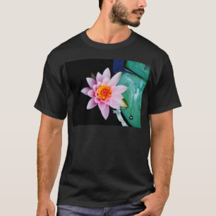 Camiseta Flor de lirio de agua rosada y naranja caliente