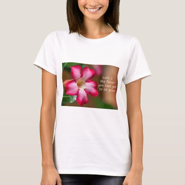 Camiseta Flor de Obesum Adenium rosa (también conocida como (Anverso)