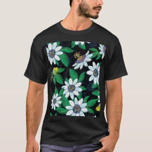 Camiseta Flor de pasionero negro fondo floral sin soldadura