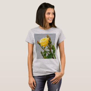 Camiseta Flor de rosa amarilla