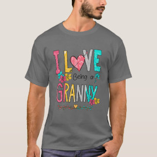 Camiseta Flor femenina me encanta ser una abuela divertida 