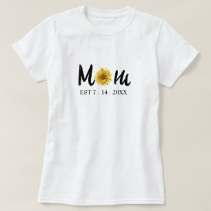 Camiseta Flor moderna de fecha de nacimiento de nueva mamá