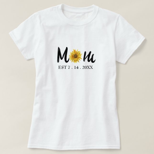 Camiseta Flor moderna de fecha de nacimiento de nueva mamá (Diseño del anverso)