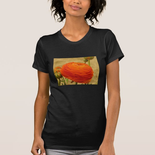 Camiseta Flor naranja (Anverso)