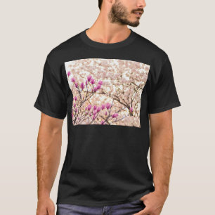 Camiseta Flor Primaria de Magnolias Púrpuras y Florecientes