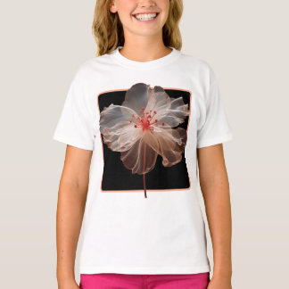 Camiseta Flor translúcida elegante sobre negro