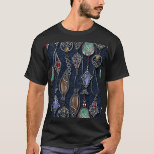 Camiseta Floral Art Nouveau: Denim Elegance.