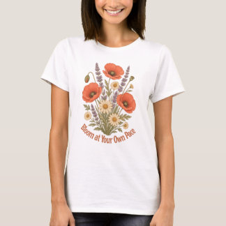 Camiseta floral 'Bloom At Your Own Pace'