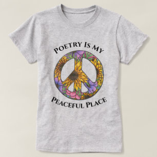 Camiseta floral 'La poesía es mi lugar pacífico'