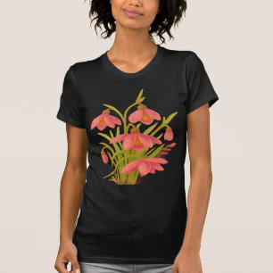 Camiseta floral negra, rosa y verde