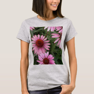 Camiseta floreada rosa