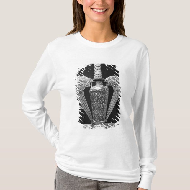 Camiseta Florero antiguo transformado a un jarro litúrgico (Anverso)