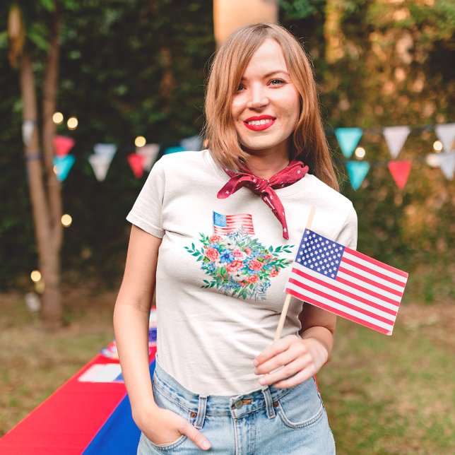 Camiseta Flores Blancas Y Azules Rojas Patrióticas 4 De Jul (Subido por el creador)