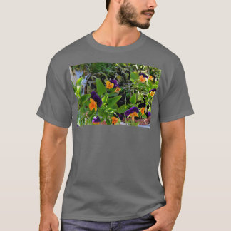 Camiseta Flores con pétalos de naranja y púrpura en macetas