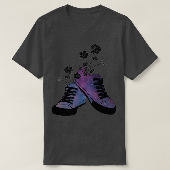 Camiseta Flores creciendo en zapatos (Diseño del anverso)