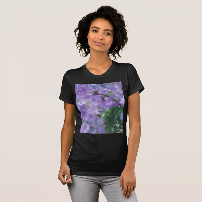Camiseta Flores de árbol de jacarandá morado (Anverso completo)
