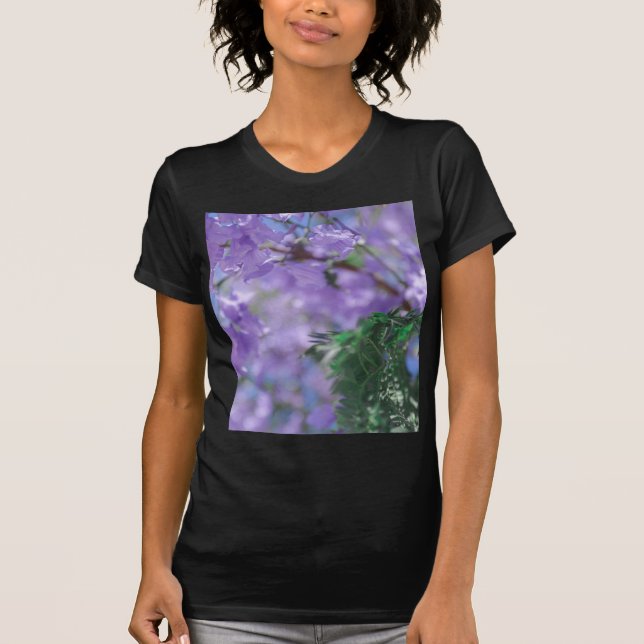 Camiseta Flores de árbol de jacarandá morado (Anverso)